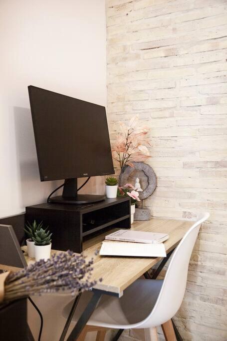 Rb - Urban Loft Retreat, Comfort & Good Location Valencia Ngoại thất bức ảnh